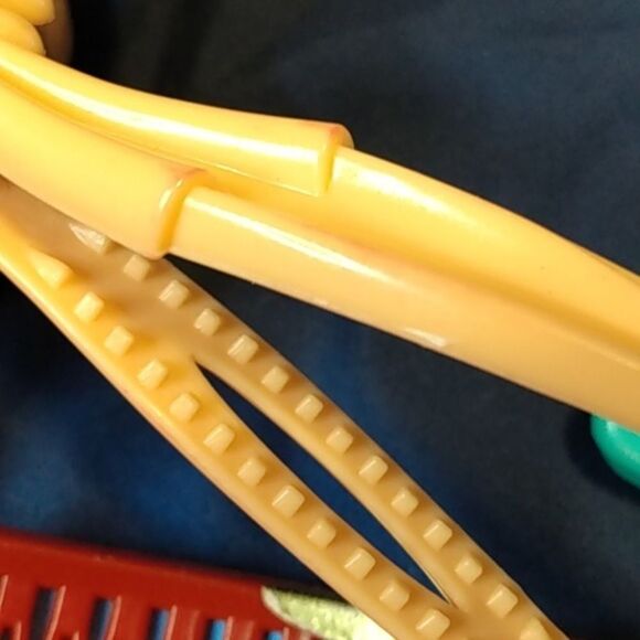 Vintage Goody/Mix 9 Piece Hair Accessories/Clips Lot - Picture 6 of 8